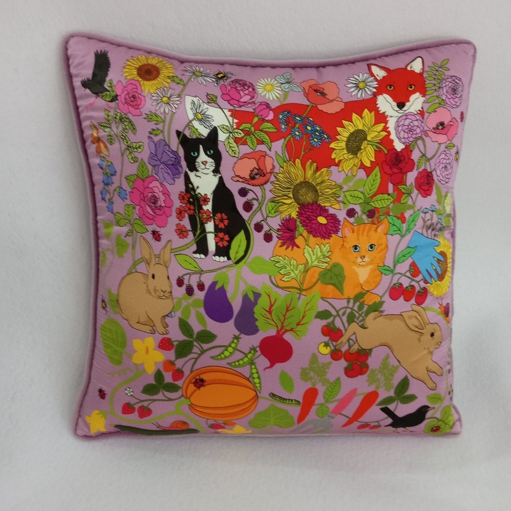 Karen Mabon ‘Garden of Earthly Delights’ Pillow Cushion NWOT
